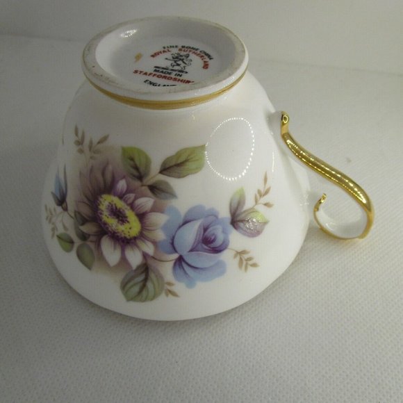 Royal Sutherland Bone China footed Teacup Blue Purple flowers gold Vtg England - Picture 3 of 6